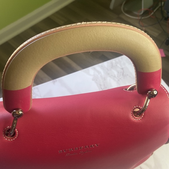 🇬🇧✨BURBERRY✨TRENCH CALFSKIN PINK CROSSBODY/TOP HANDLE✨with COA - Picture 10 of 17